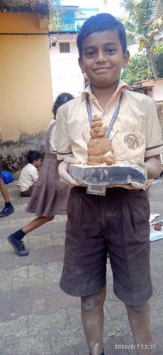 Get creative with mud - Mud Modelmaking Activity